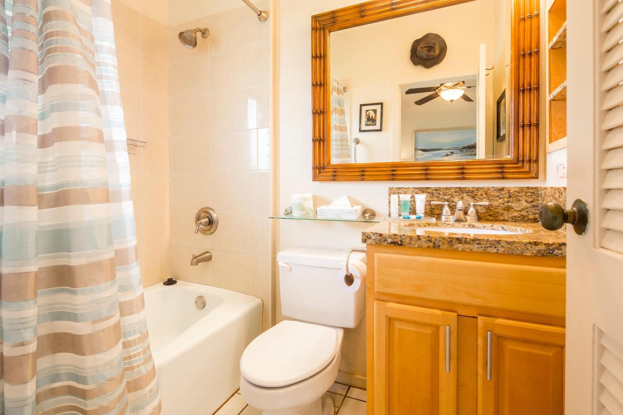 Castle Kaha Lani Resort Lihue Exterior photo